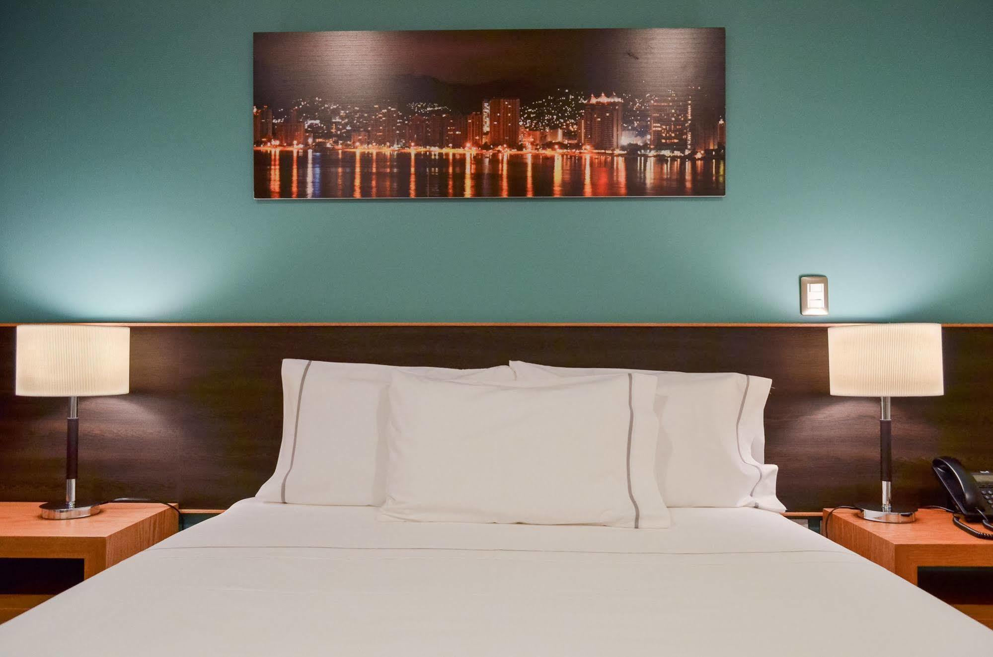 Concept Hotel Zamora de Hidalgo Zewnętrze zdjęcie