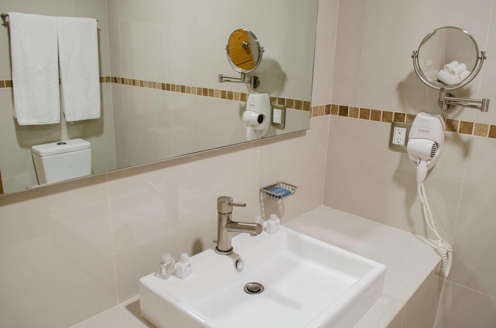 Concept Hotel Zamora de Hidalgo Zewnętrze zdjęcie