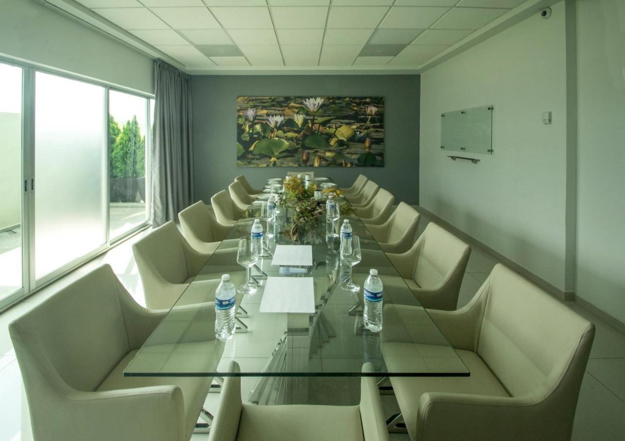 Concept Hotel Zamora de Hidalgo Zewnętrze zdjęcie
