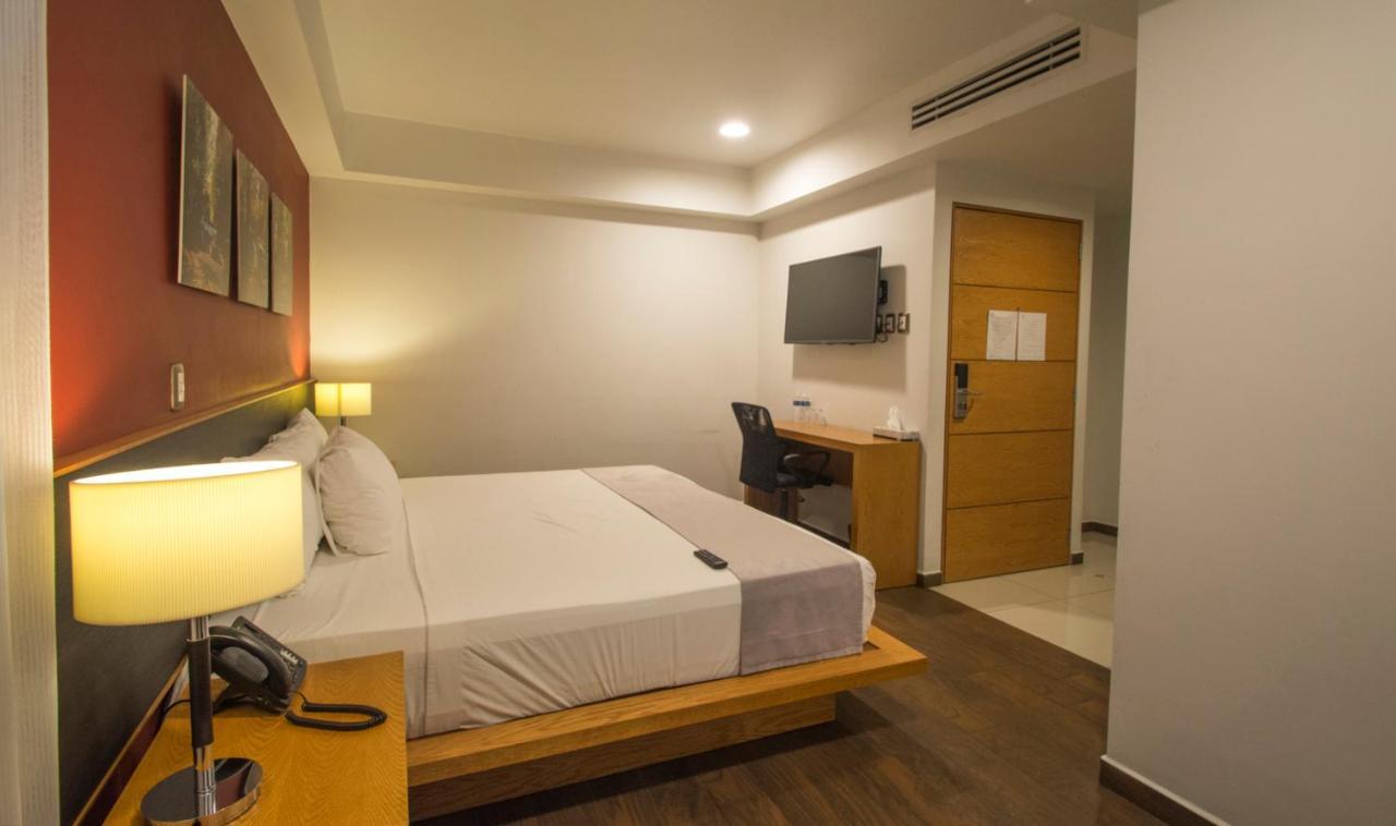 Concept Hotel Zamora de Hidalgo Zewnętrze zdjęcie